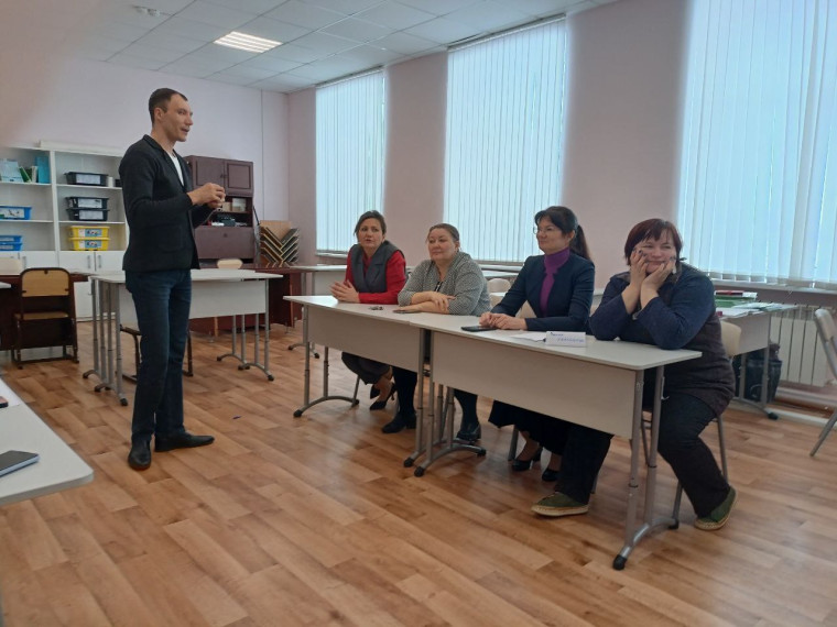 8 Марта — праздник весны, красоты и женственности.